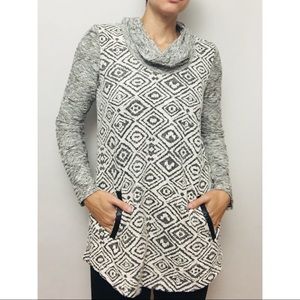 Anthropologie black & white tunic
